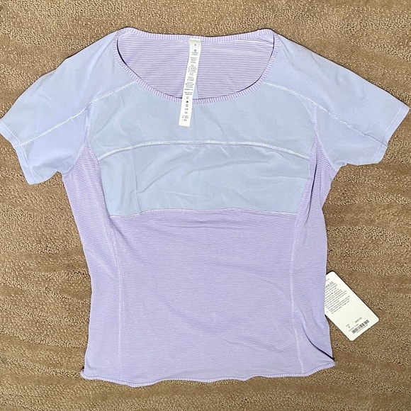 lululemon athletica Tops - 🦄Lululemon Athletica RUN: Fast Track Short Sleeve Shirt - Size 8 - NWT🦄